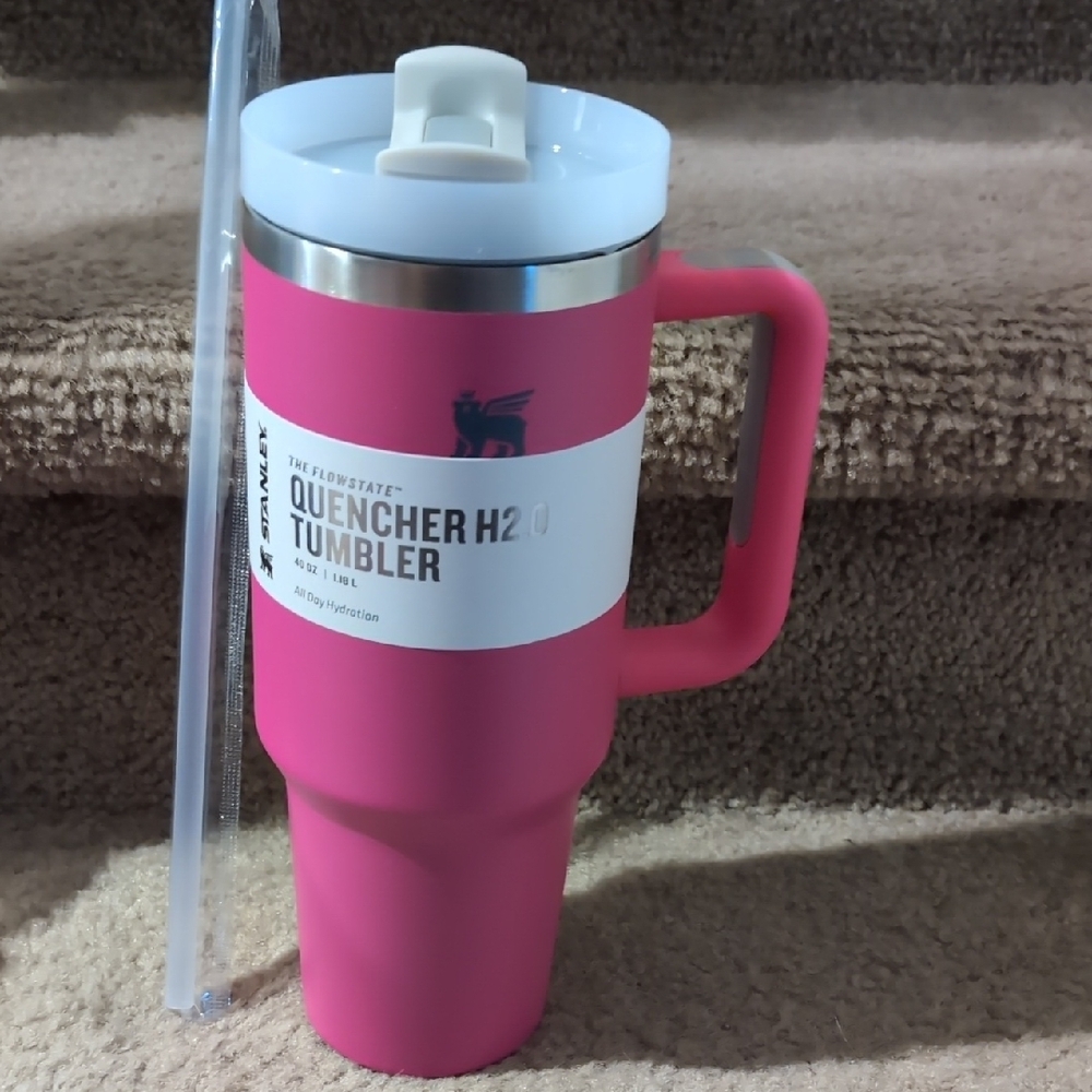 40oz Stanley Quencher H2.0 Tumbler - Hot Pink (New) - Picture 3 of 3